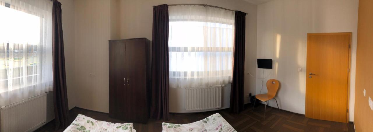 Hipodrom Sopot Hostel Buitenkant foto